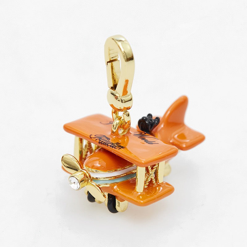 'Prop Plane' Retro Aesthetic Charm