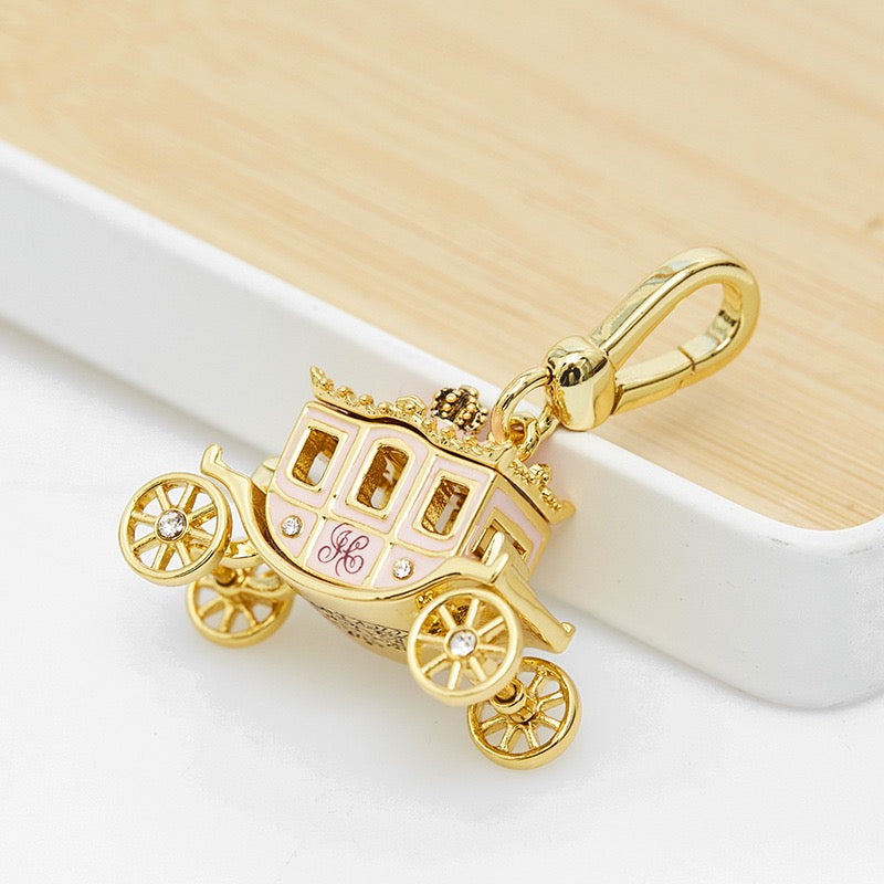 'Princess's Coach' Retro Aesthetic Charm