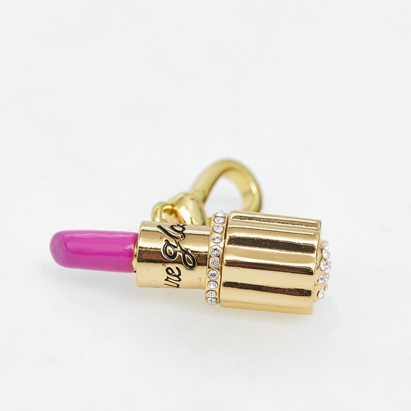 'Just One More Lipstick' Retro Aesthetic Charm