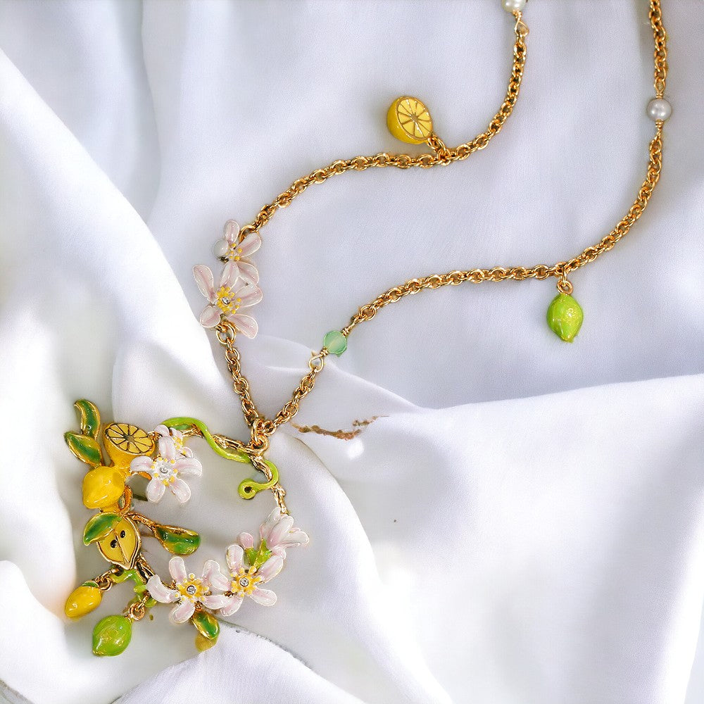 Vanilla Fresh Lemon Garland Clavicle Necklace